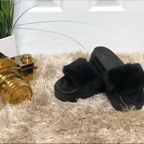 Furry slippers 🖤❣️ - Picture 2 of 4